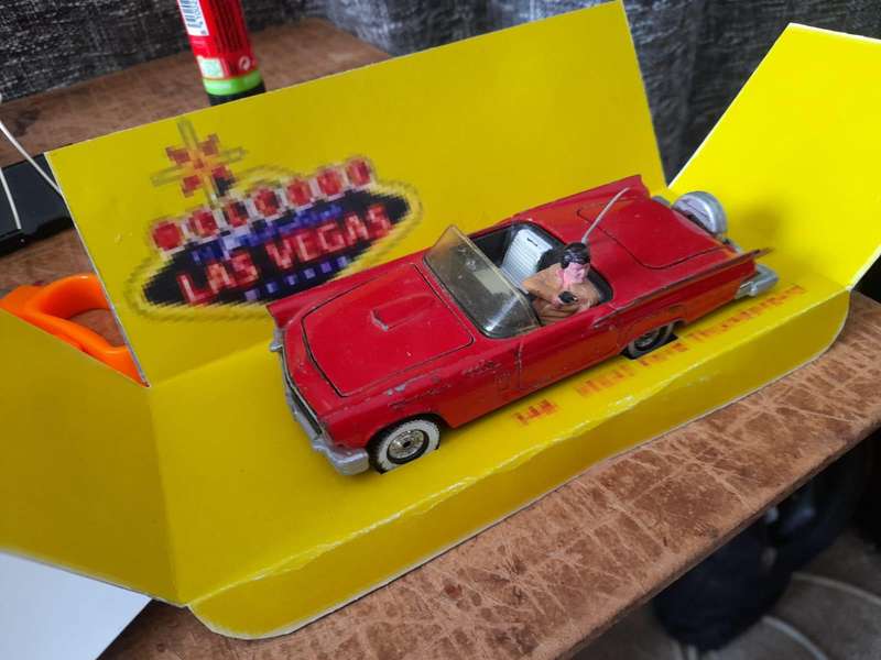 CORGI   Reproduction window boxes with plinths for sale
