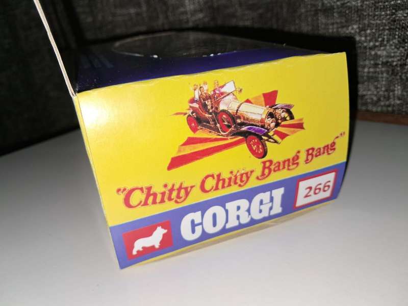 CORGI   Reproduction window boxes with plinths for sale