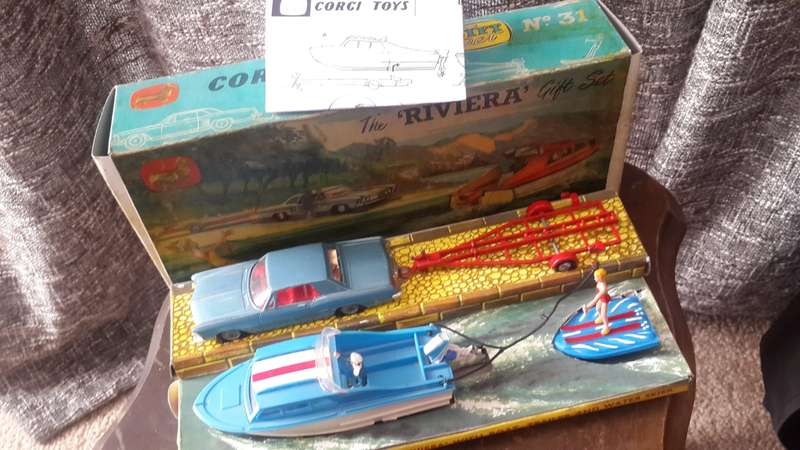 Corgi reproduction gift sets,plain corgi boxes and Dinky boxes for sale