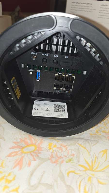 Nokia fastmile 5G + 2 x Nokia Beacon 3