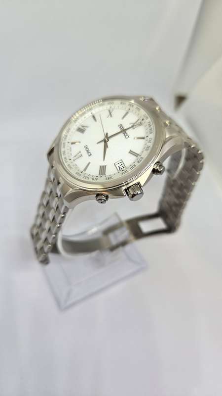 Seiko Dolce Titanium Men's Solar Watch (JDM)