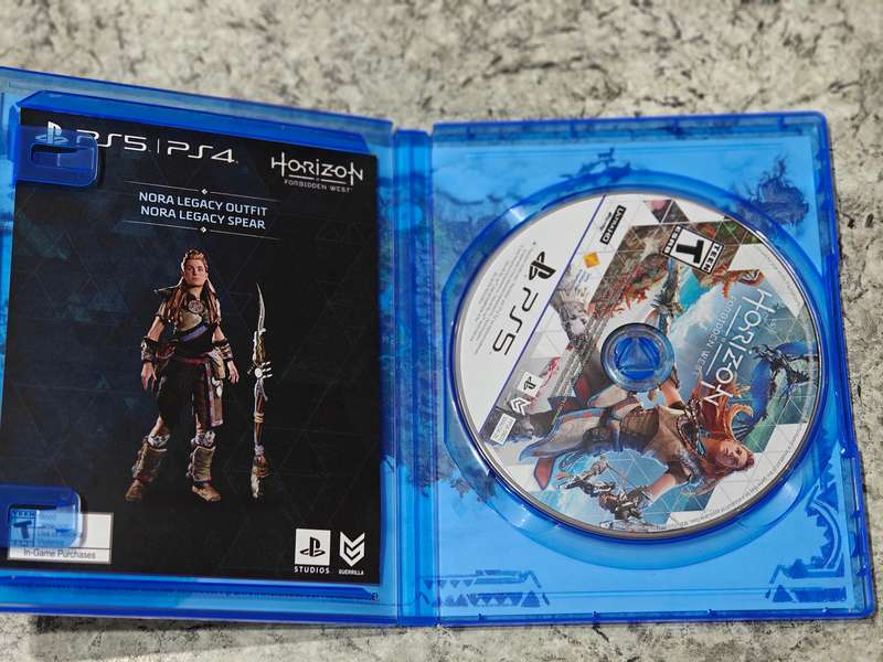 Horizon Forbidden West PlayStation 5 Like New!