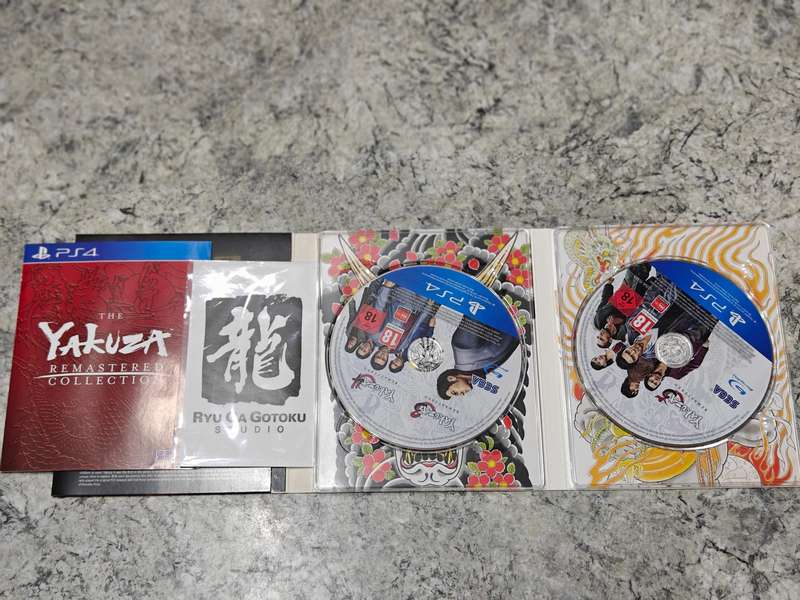 The Yakuza Remastered Collection Day One Edition PS4 Like New!