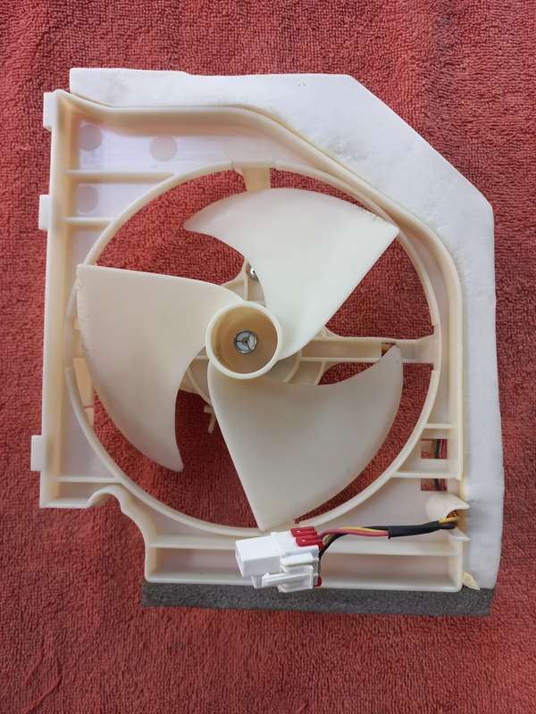 Samsung fridge/freezer 12VDC condenser fan assembly