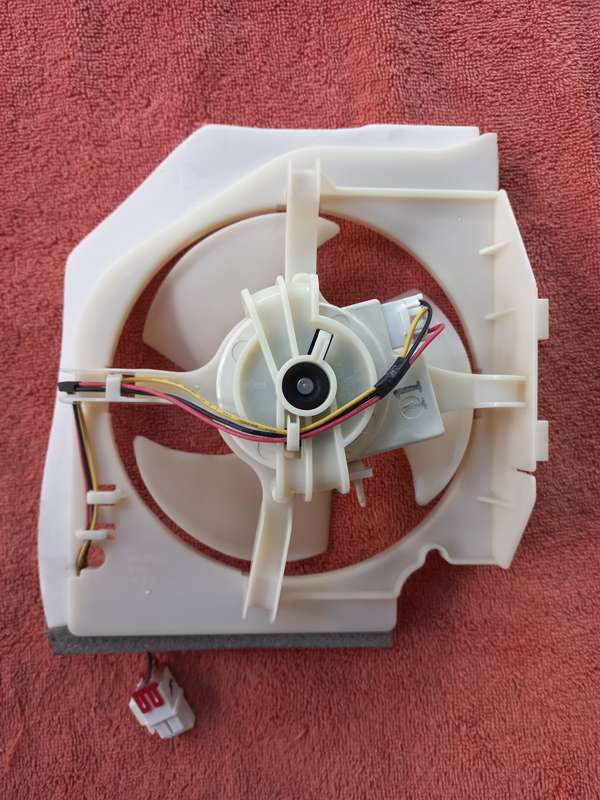 Samsung fridge/freezer 12VDC condenser fan assembly