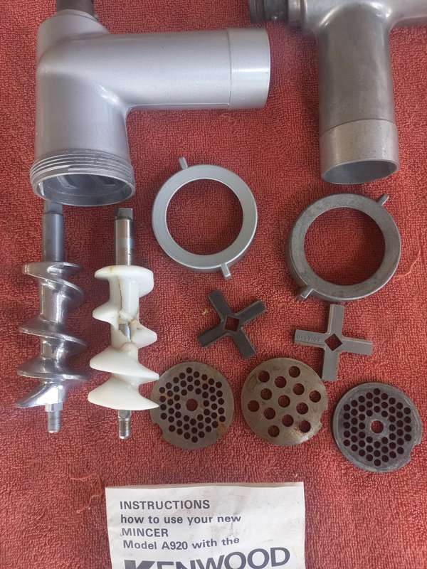 Kenwood Chef mixer mincer attachment - read description