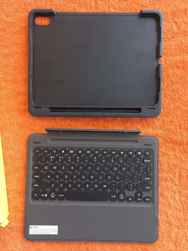 ZAGG slim book go Ultra-slim Bluetooth keyboard & Detachable case for iPad Pro 11-inch