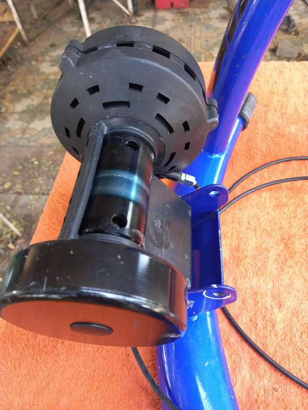Giant Cyclotron Mag 2 indoor bicycle trainer