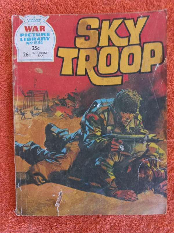 lot of 2x magazines MAD & Sky Troop
