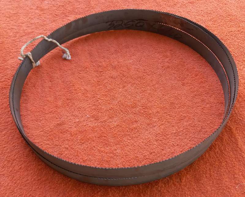 Bandsaw blade 3250mm x 27mm x 1mm - 8tpi (unused)