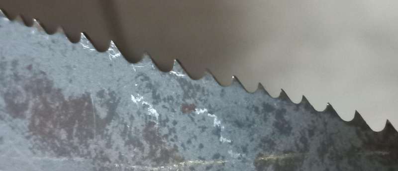 Bandsaw blade 3250mm x 27mm x 1mm - 8tpi (unused)