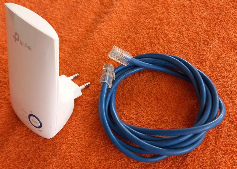 tp-link 300Mbps Wi-Fi Range Extender