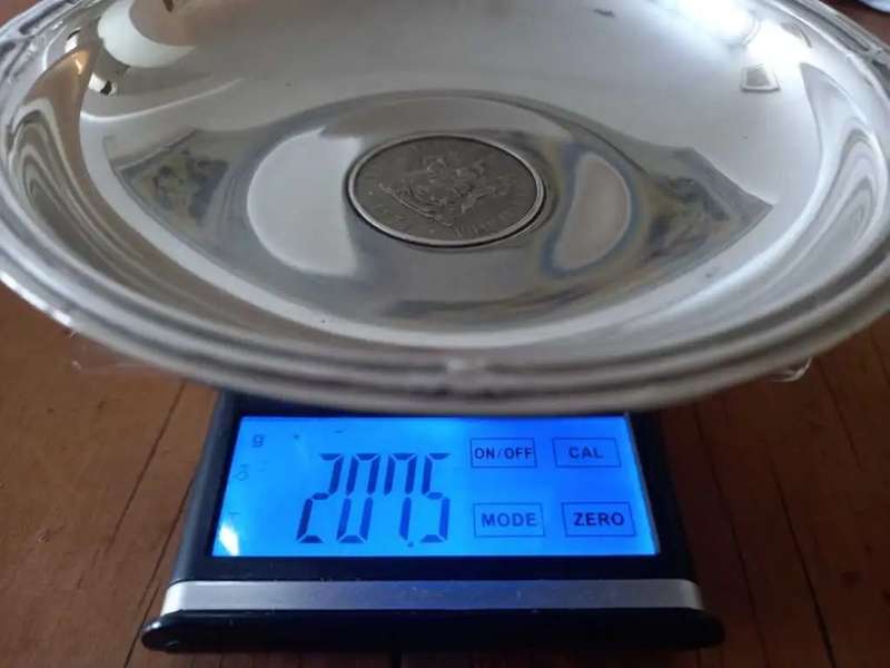 S.A. Mint Fine 99.9% Silver Dish 195.5 grms with R1 Coin Insert 1977 12gram  Total 207.5 grms
