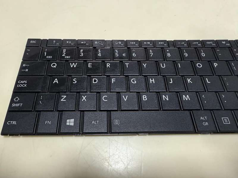 Toshiba Satellite C50D KEYBOARD UE BLACK - H000060340