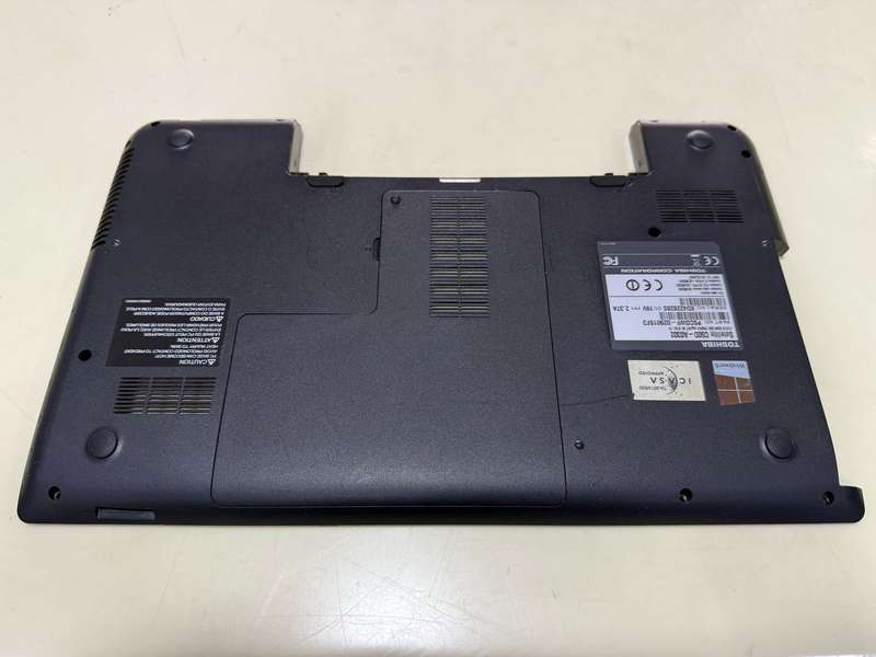 Toshiba Satellite C50D-BA-133 SERIES Base Bottom Case Cover H000047040