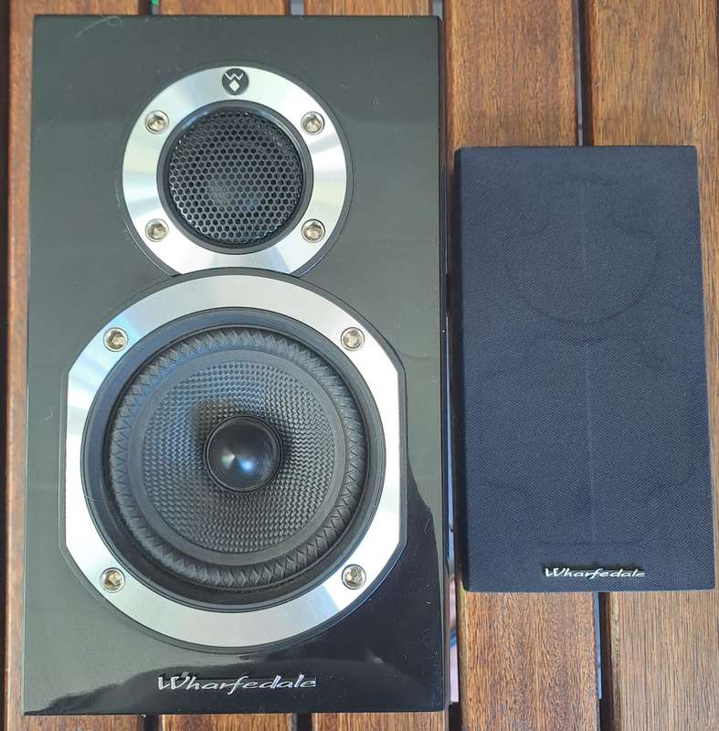 Wharfedale Diamond Speakers Set of 4