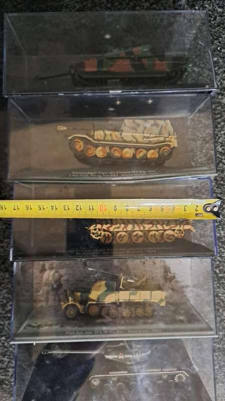 Model Army Tanks