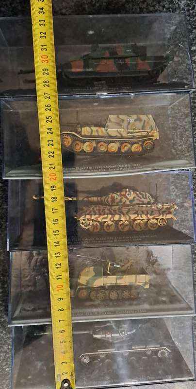 Model Army Tanks