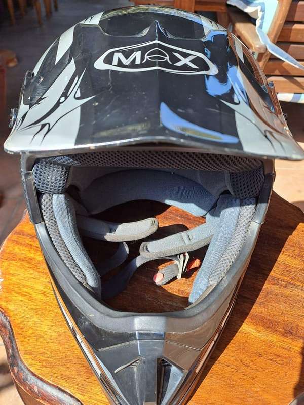 MAX Helmet
