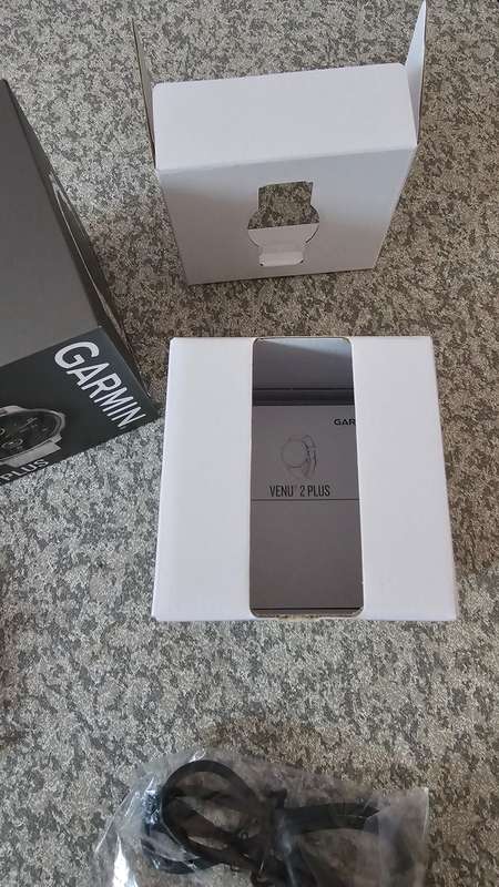 Garmin Venu 2 Plus Advanced GPS Smartwatch 43mm (White / Gold) Brand new