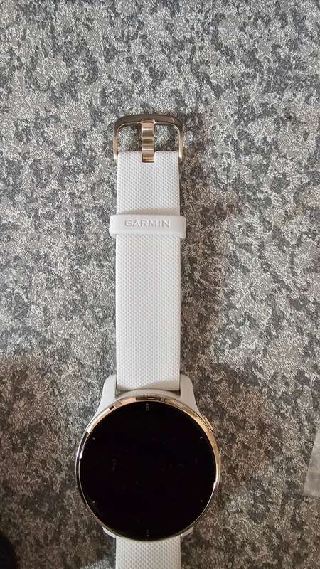 Garmin Venu 2 Plus Advanced GPS Smartwatch 43mm (White / Gold) Brand new
