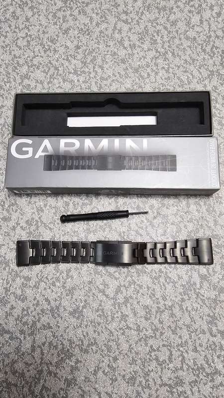 Garmin QuickFit 26 - Vented Titanium Bracelet with Carbon Gray DLC Coating