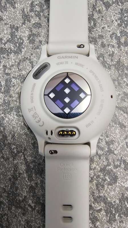 Garmin Venu 3S GPS Smart Watch - Soft Gold Stainless Steel Bezel with Ivory 41mm Case