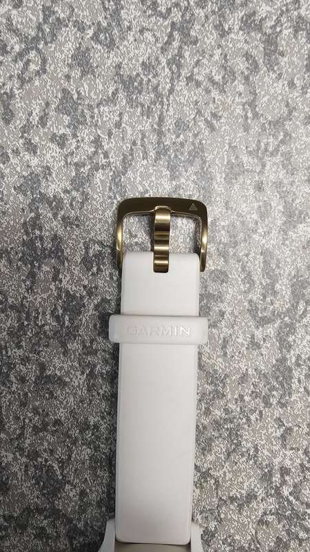 Garmin Venu 3S GPS Smart Watch - Soft Gold Stainless Steel Bezel with Ivory 41mm Case