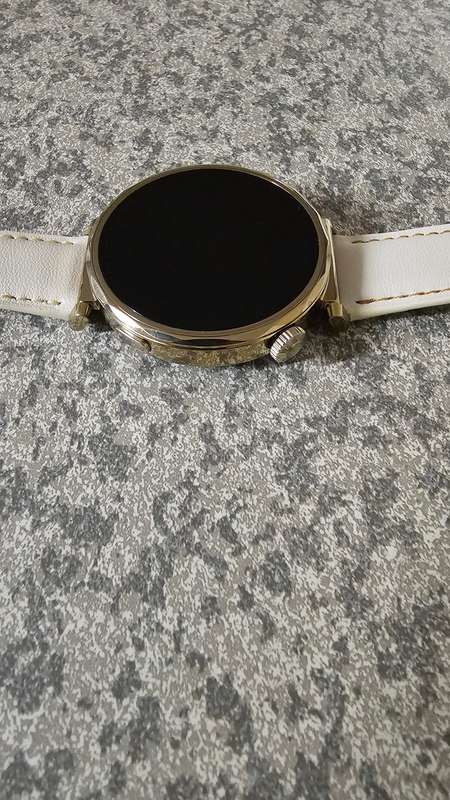 HUAWEI GT 5 41mm - GPS Smartwatch / Fitness Tracker - White / Gold