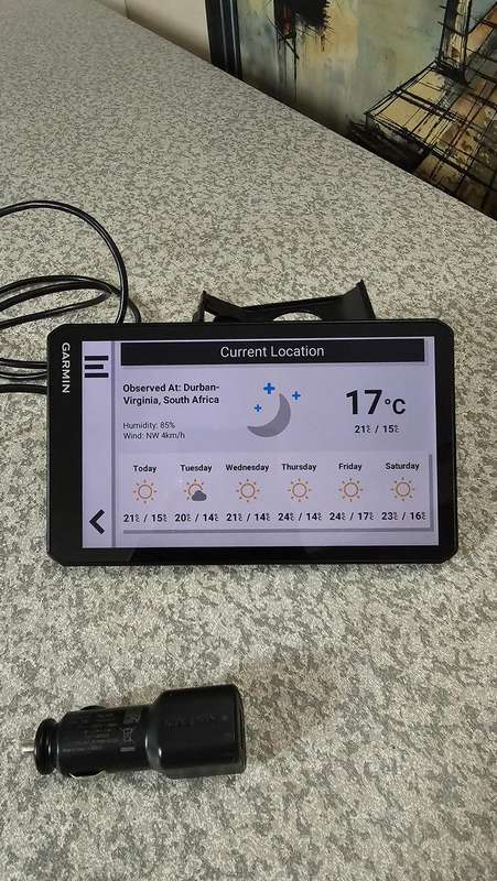 Garmin DriveCam 76 7" GPS With Built-in Dash Cam