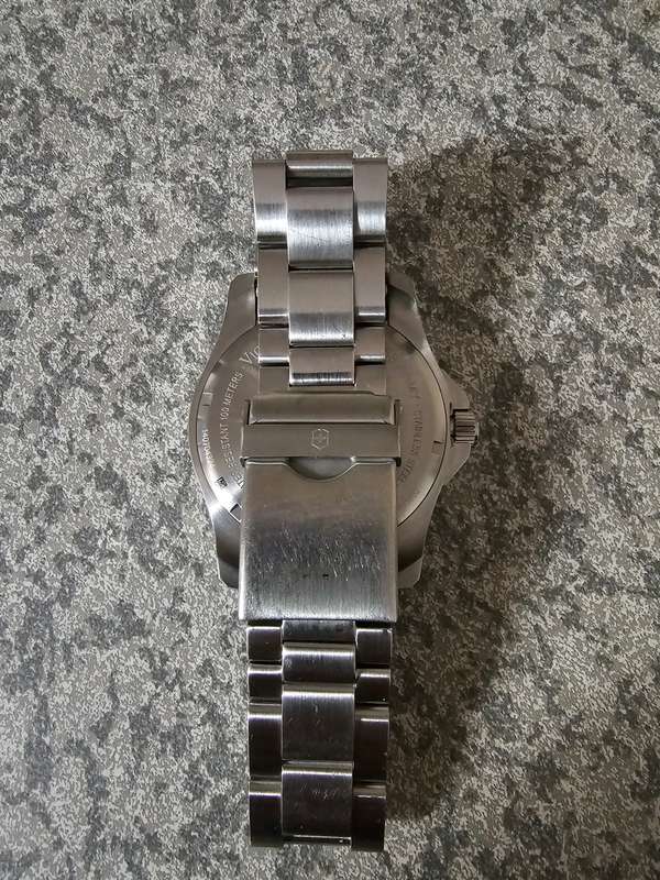 Victorinox Maverick (Swiss Army) VIC242007 - 43mm Watch (241602) Sapphire Crystal