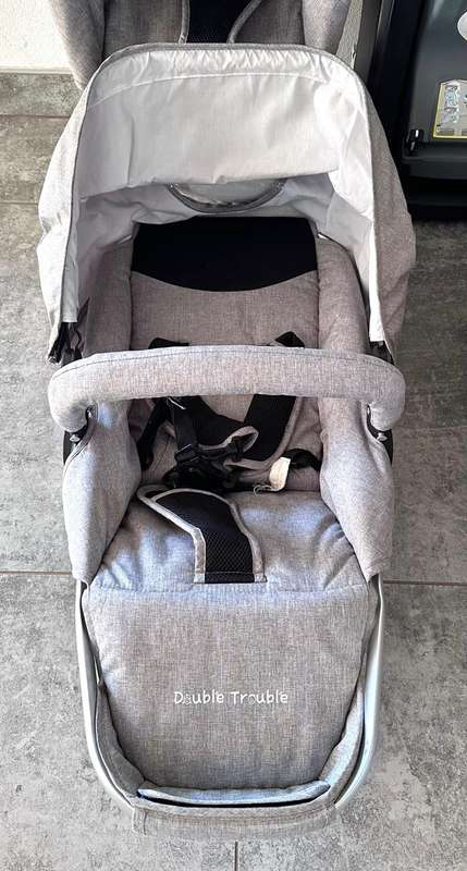 Double Delux (CabrioFix i-Size) | TWIN Travel System in GREAT condition!