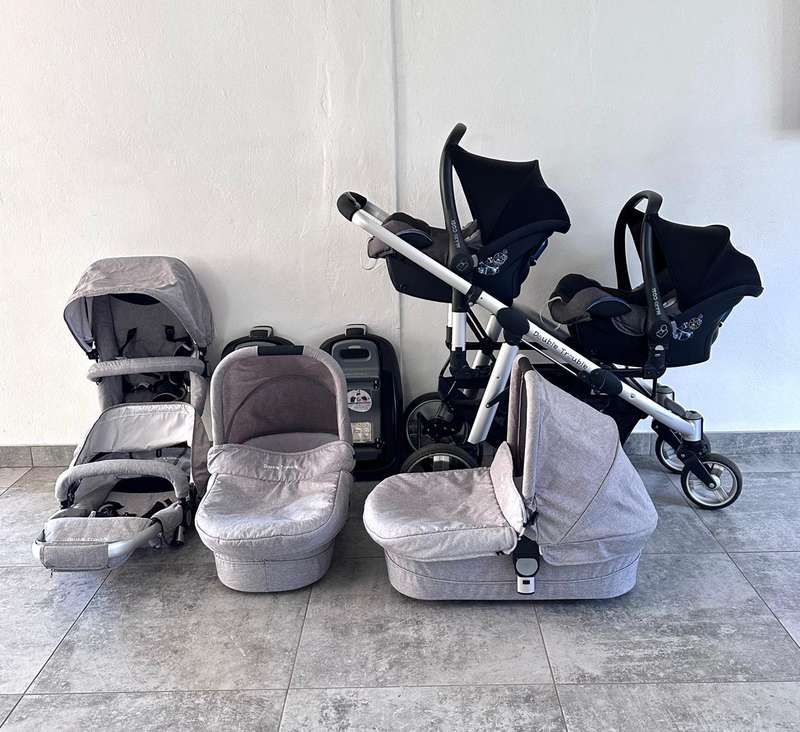 Double Delux (CabrioFix i-Size) | TWIN Travel System in GREAT condition!