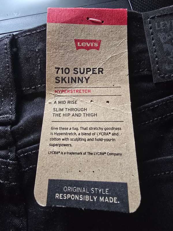 GUES LEVI AND SISSYBOY JEANS ONE BID FOR THEM ALL! LOOK AT PICTURES BARGAIN! BRAND NEW! 8 PAIRS!