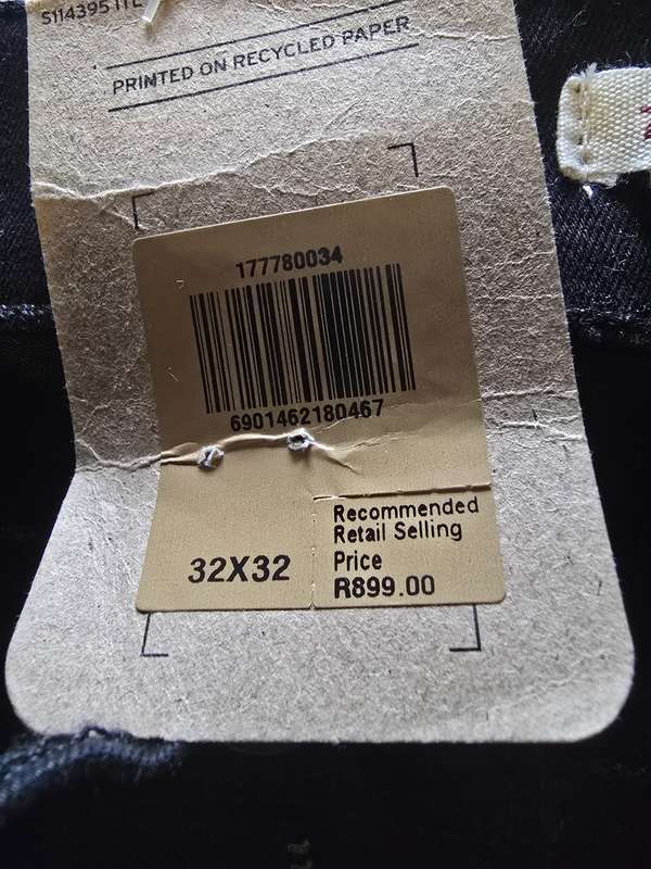 GUES LEVI AND SISSYBOY JEANS ONE BID FOR THEM ALL! LOOK AT PICTURES BARGAIN! BRAND NEW! 8 PAIRS!