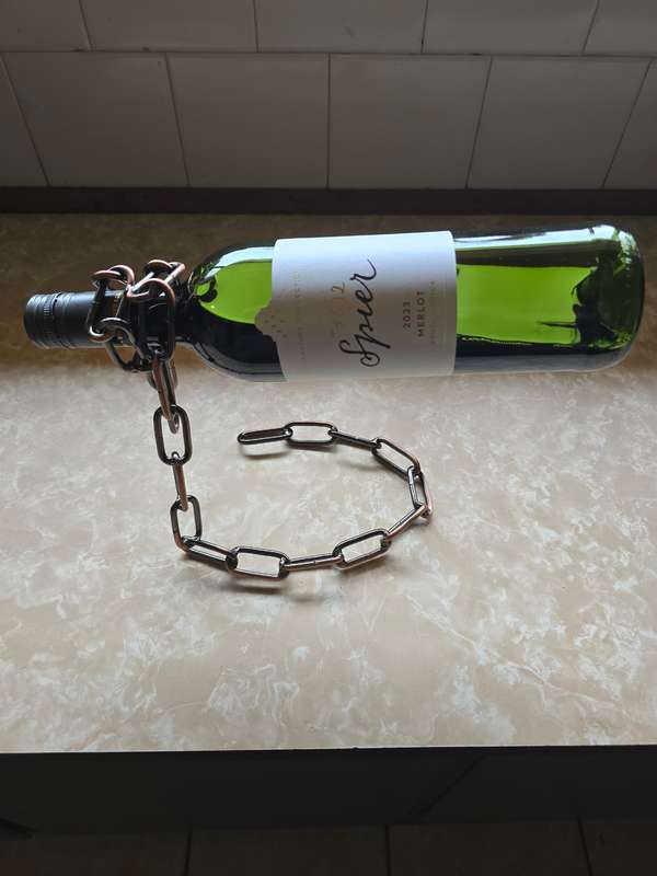 CHAIN WINE BOTTLE HOLDER BRAND NEW!
