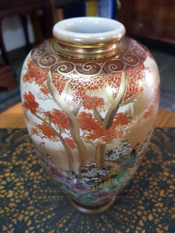 Antique Japanese SATSUMA Vase KOSHIDA Meiji-Taisho Period 19th/20th Century.