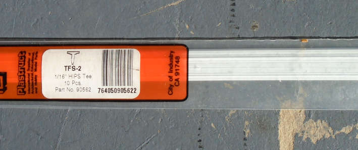 PLASTRUCT - 10 X 1/16" TEE, IN PKT, L-250mm