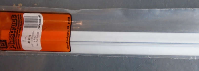 PLASTRUCT - 4 X 3/8 ANGLE, IN PKT, L - 615mm