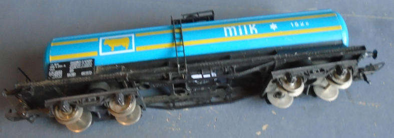 LIMA HO SCALE - MILK TANK WAGON