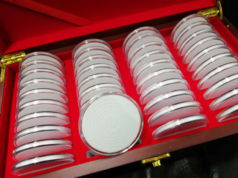 Coin Casing