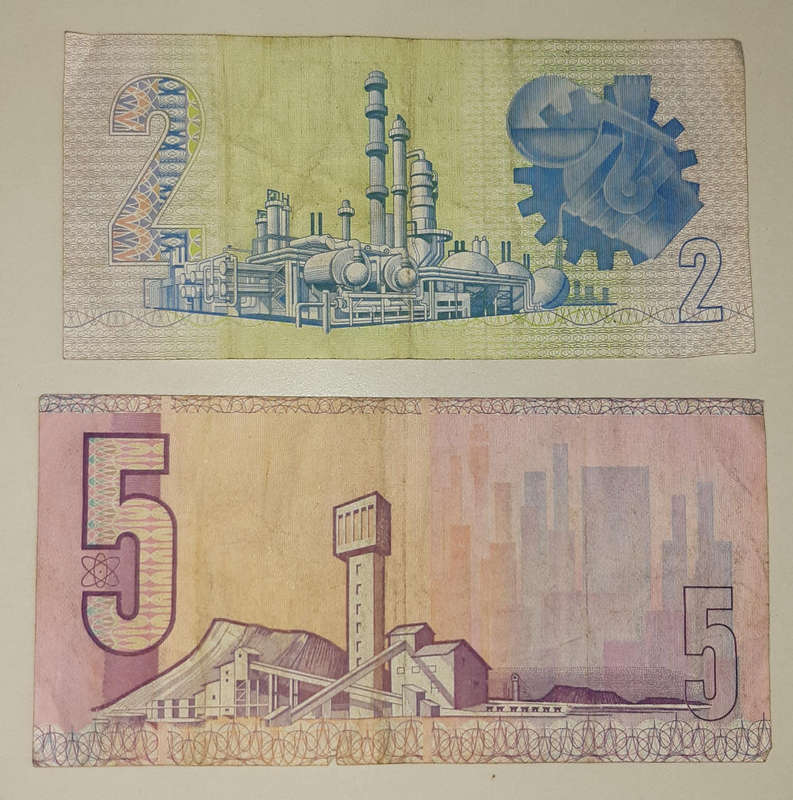 R2 And R5 Note