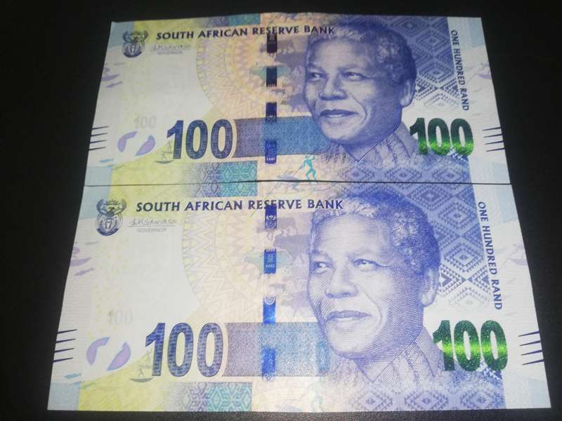 R100 NOTE IN SEQUENCE