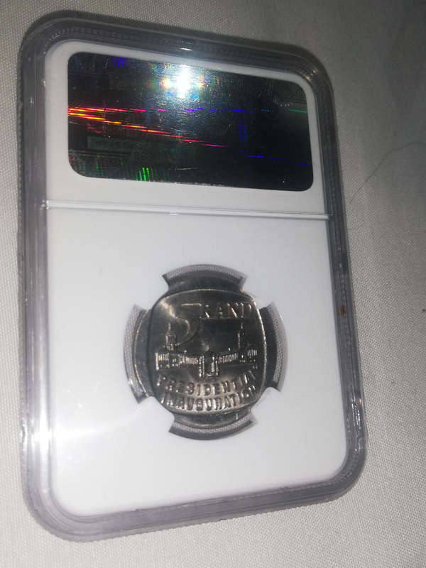 Graded R1 R2 R5 Coins