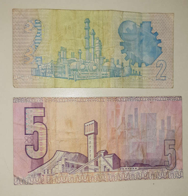 R2 And R5 Note