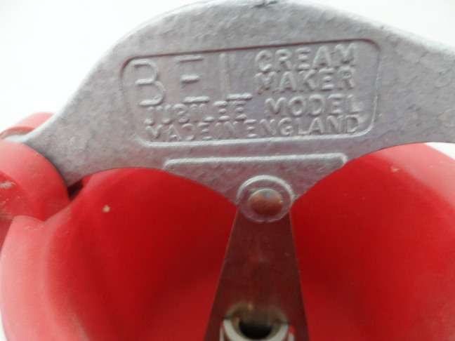 VINTAGE CLASSIC, BEL ' JUBILEE MODEL   ' CHERRY RED ,  CREAM MAKER