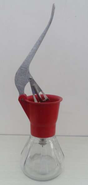 VINTAGE CLASSIC, BEL ' JUBILEE MODEL   ' CHERRY RED ,  CREAM MAKER