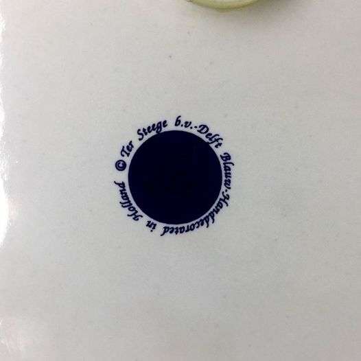 DELFT PORCELAIN CABINET DISPLAY / WALL PLATE