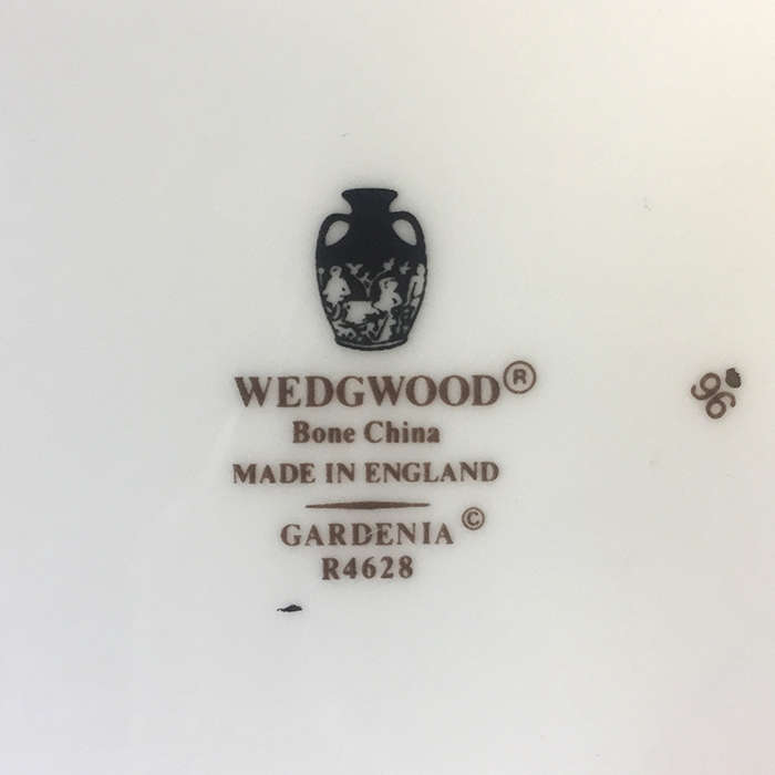WEDGEWOOD  replacement cake / side plates , ' GARDENIA ' pattern No. R4628   2 available