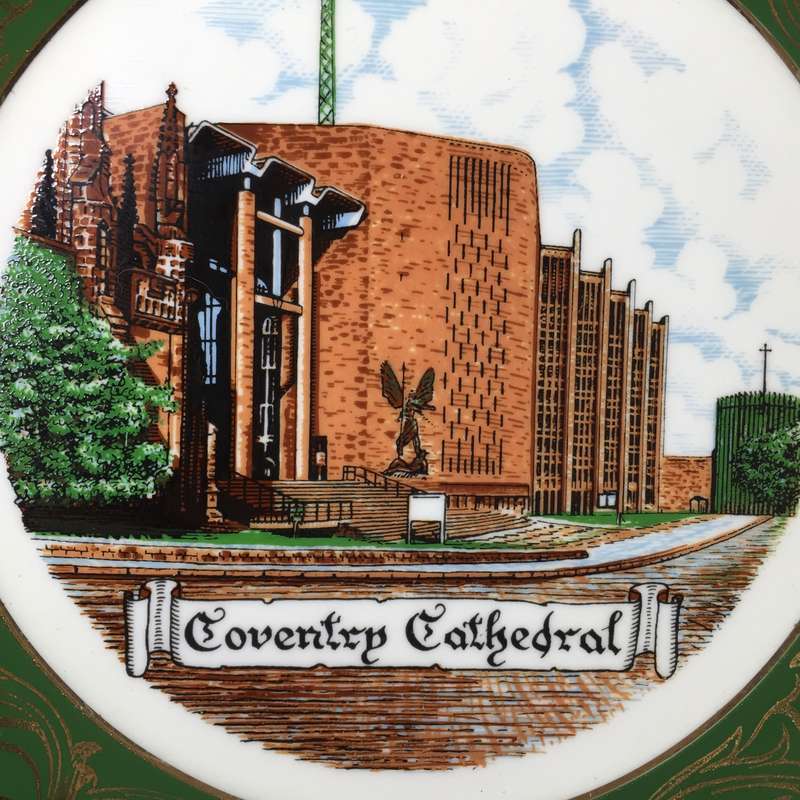 RELI WASHBOURN LONDON , FINE CHINA  CABINET / DISPLAY PLATE ' COVENTRY CATHEDRAL '
